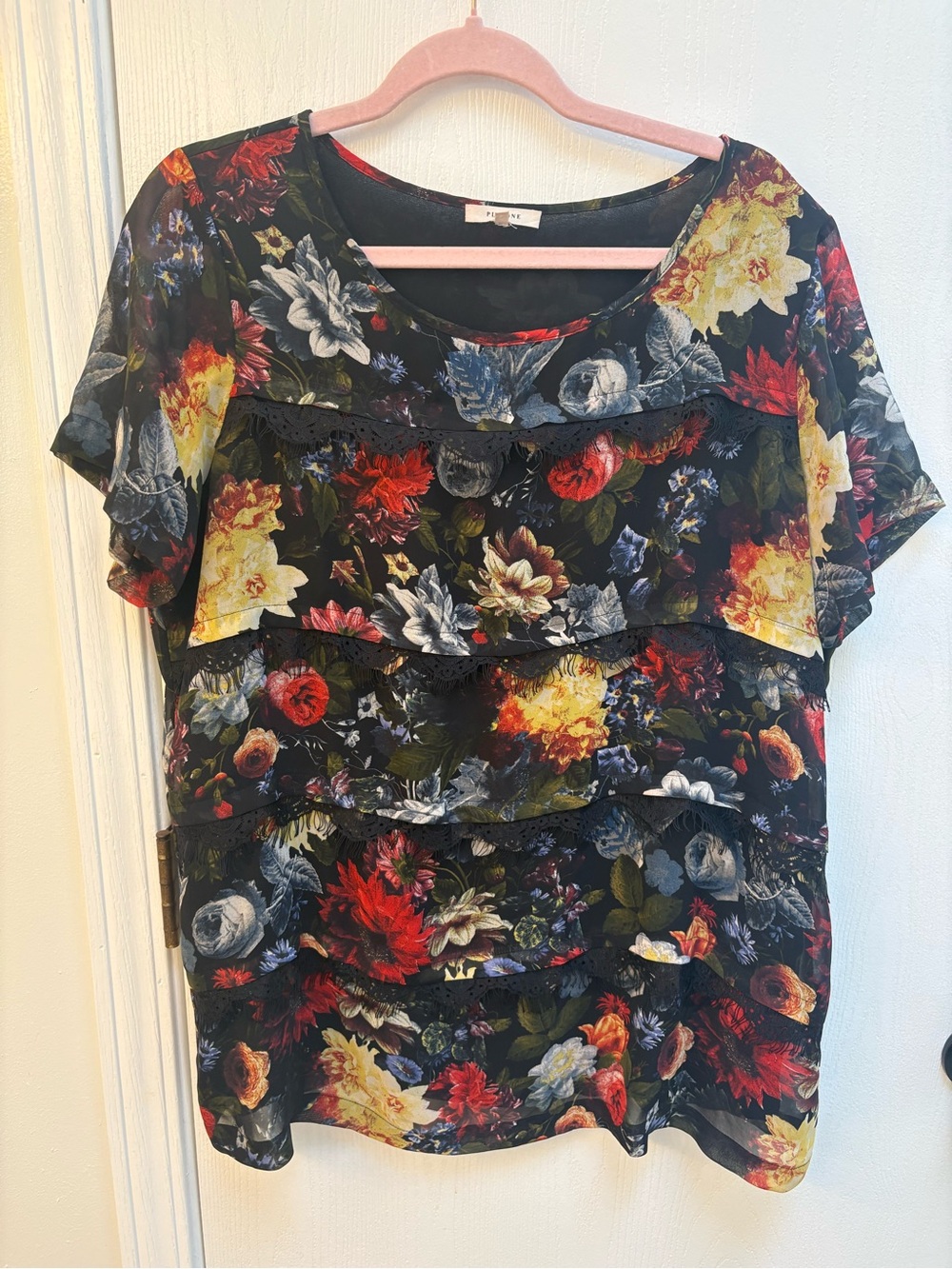 Pleione Black Multi Floral Tiered Ruffle Short Sleeve Top